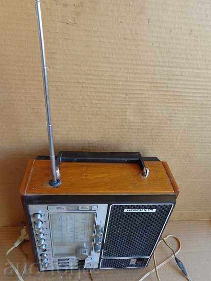 Auction Old satellite transistor, radio, radio Auction Old satellite transistor, radio, radio