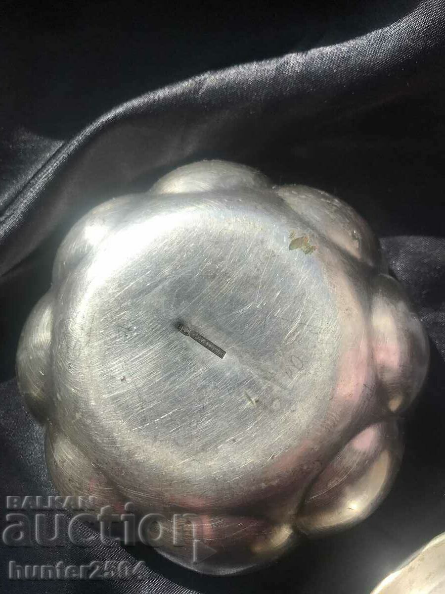 Bowl with lid - silver-plated, 14 cm diam., 9 cm high. with price 46.95 BGN | € 24.01 Bowl with lid - silver-plated, 14 cm diam., 9 cm high. with price 46.95 BGN | € 24.01