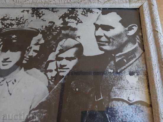 Delivery of Portrait with a picture of Leonid Brezhnev - USSR Delivery of Portrait with a picture of Leonid Brezhnev - USSR