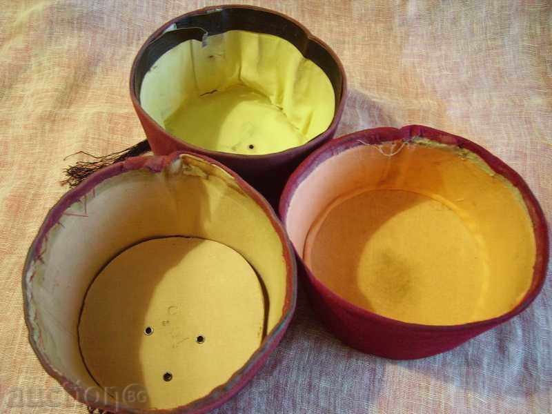 Auction I sell a lot of three fes Auction I sell a lot of three fes