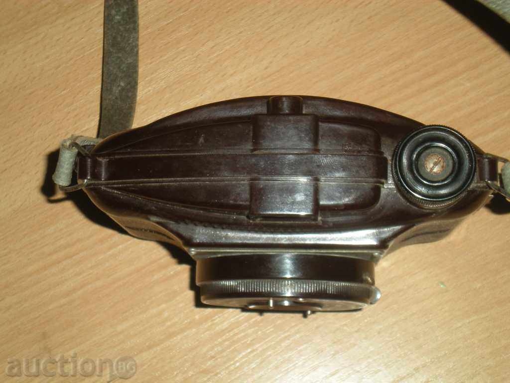 Delivery of I sell old camera "PIONYR".