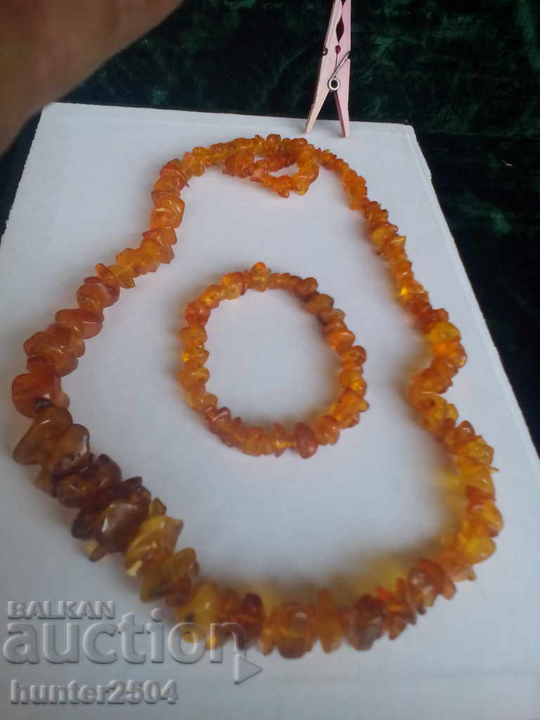 Amber, bracelet and necklace.