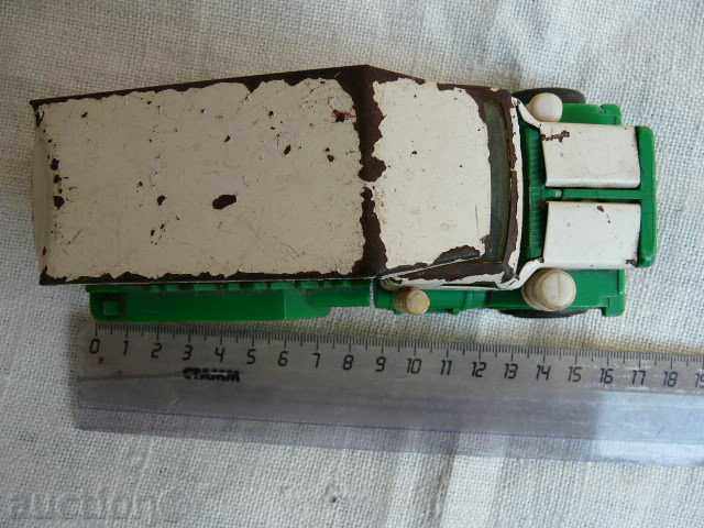 κασσίτερος φορτηγό παιχνίδι με τιμή 10.00 BGN | € 5.11 κασσίτερος φορτηγό παιχνίδι με τιμή 10.00 BGN | € 5.11