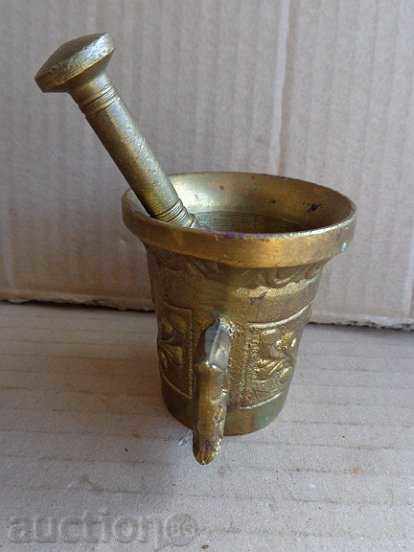 Decorative bronze mortar, bronze mortar with hammer with price 89.00 BGN | € 45.50 Decorative bronze mortar, bronze mortar with hammer with price 89.00 BGN | € 45.50