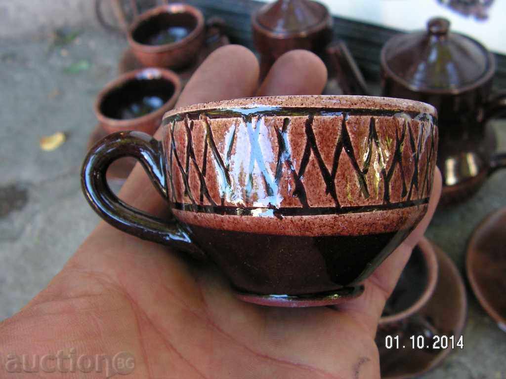 Παράδοση 3874. ΥΠΗΡΕΣΙΑ ΓΙΑ φλιτζάνια του καφέ πλάκα κανάτα και μπολ τη ζάχαρη Glazne Παράδοση 3874. ΥΠΗΡΕΣΙΑ ΓΙΑ φλιτζάνια του καφέ πλάκα κανάτα και μπολ τη ζάχαρη Glazne