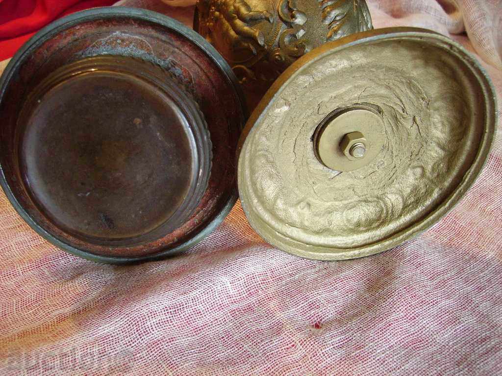 I sell a large metal gas lamp - 6 I sell a large metal gas lamp - 6