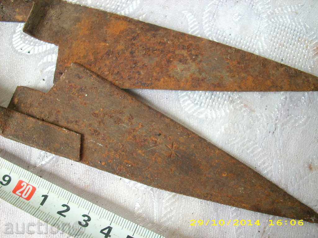 OLD HANGER FOR SHEEPING SHEEP - 6 OLD HANGER FOR SHEEPING SHEEP - 6