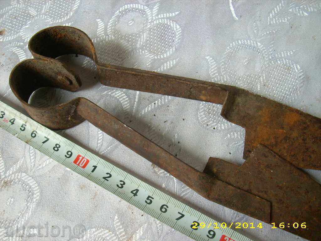 OLD HANGER FOR SHEEPING SHEEP - 7 OLD HANGER FOR SHEEPING SHEEP - 7