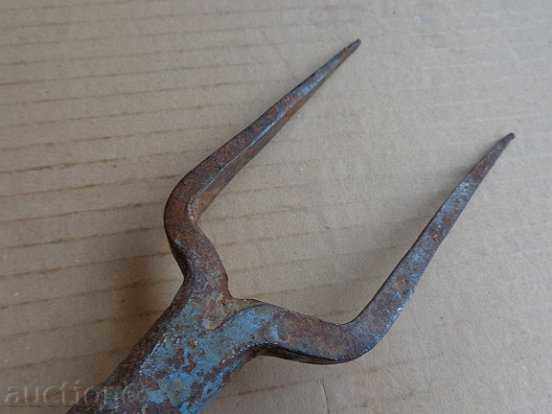 Old hand forged anvil for hair peeling with price 43.00 BGN | € 21.99