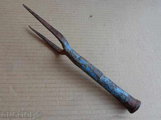 Old hand forged anvil for hair peeling - 7