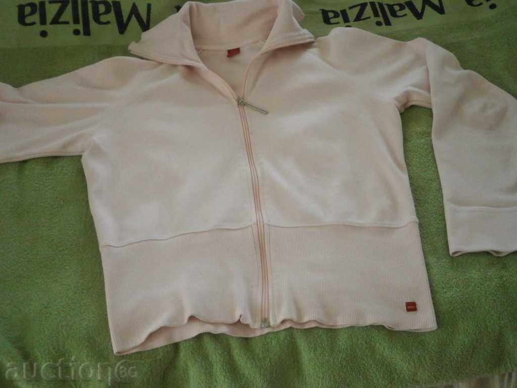 Esprit hanorac de culoare roz moale, marimea L cu preț 5.00 BGN | € 2.56 Esprit hanorac de culoare roz moale, marimea L cu preț 5.00 BGN | € 2.56