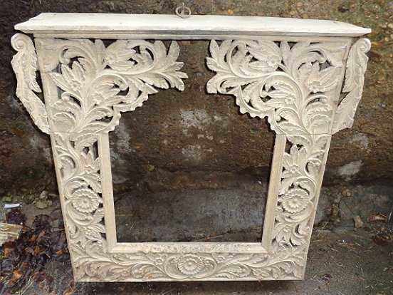 Catapeteasma de casa, lemn, icoana, biblie, cruce UNICA cu preț € 556.89 | 1089.18 BGN