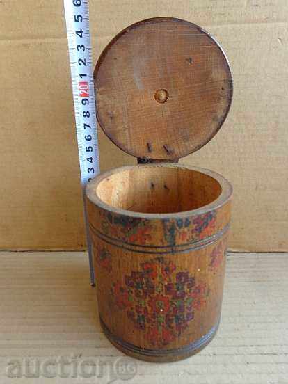 Delivery of The wood for spices, a wooden container, a primitive, a spoon Delivery of The wood for spices, a wooden container, a primitive, a spoon