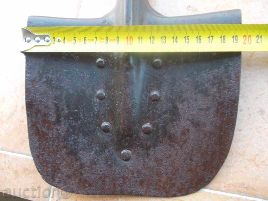 She blasted a blade - 5 She blasted a blade - 5