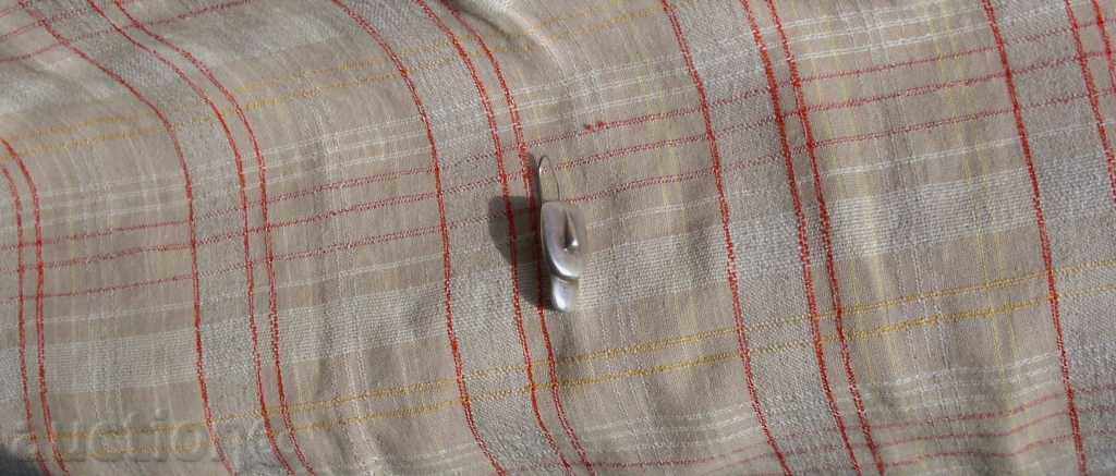 Сребърна брошка