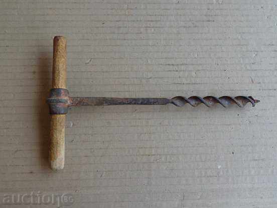 Стар свредел, маткап, инструмент за дърво