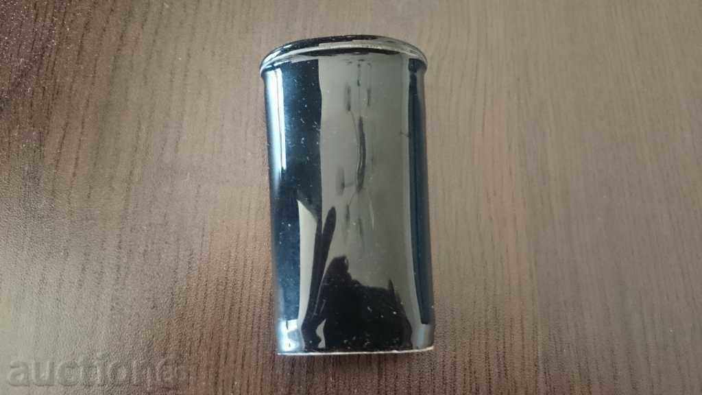 Auction Porcelain vase Auction Porcelain vase