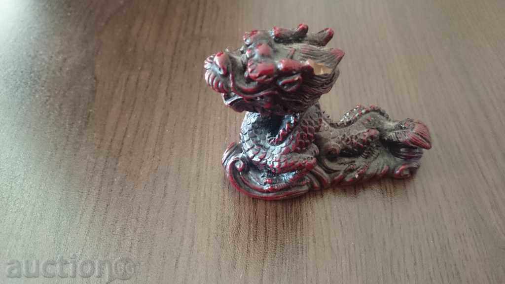 Dragon (without the "e" at the end, as it's a neuter noun in Romanian) Dragon (without the "e" at the end, as it's a neuter noun in Romanian)