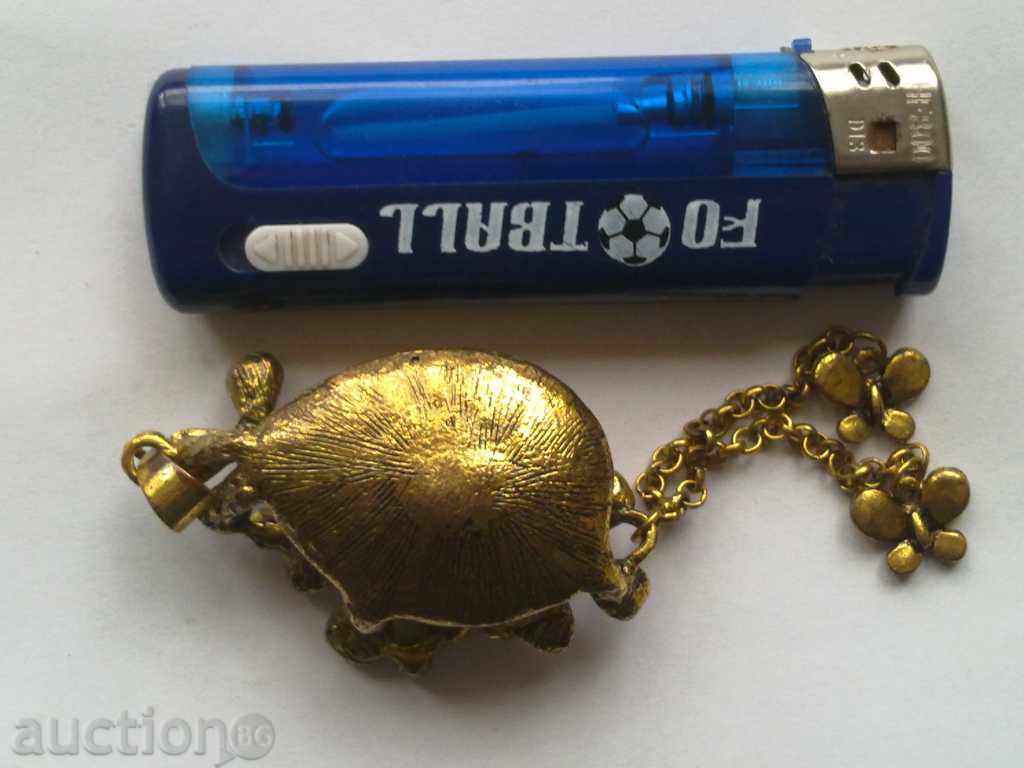 Gilded pendant with price 15.00 BGN | € 7.67 Gilded pendant with price 15.00 BGN | € 7.67