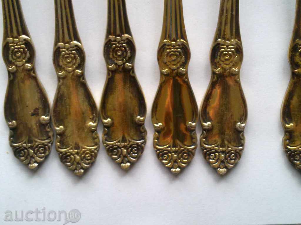 Gold-plated forks with price 50.00 BGN | € 25.56 Gold-plated forks with price 50.00 BGN | € 25.56
