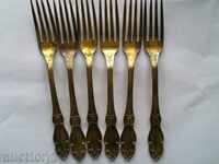 Gold-plated forks