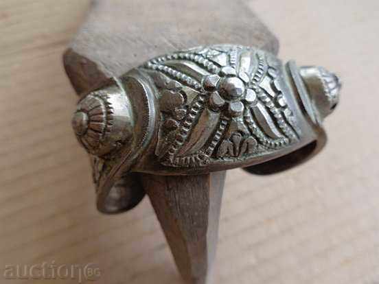 Renaissance silver slingshot bracelet, jewelry, jewelry with price 239.00 BGN | € 122.20 Renaissance silver slingshot bracelet, jewelry, jewelry with price 239.00 BGN | € 122.20