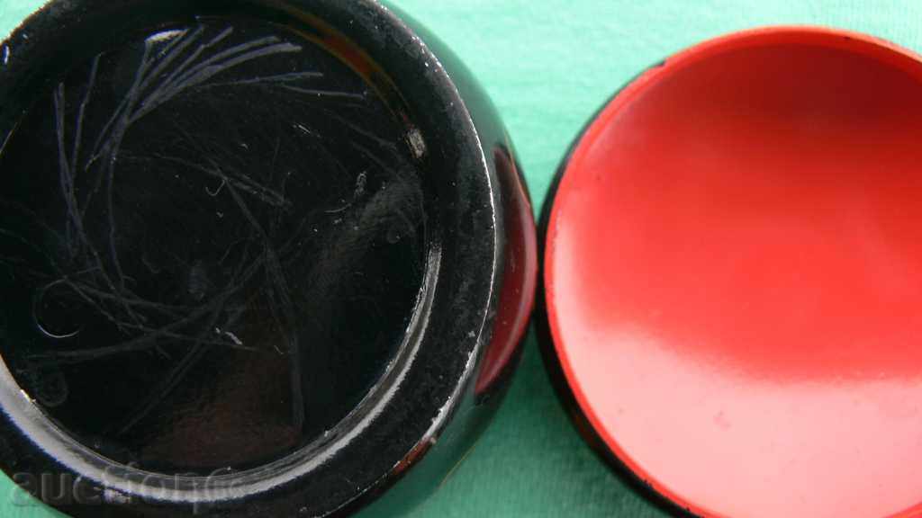 Auction KUTIA PAPIE MASHE Auction KUTIA PAPIE MASHE