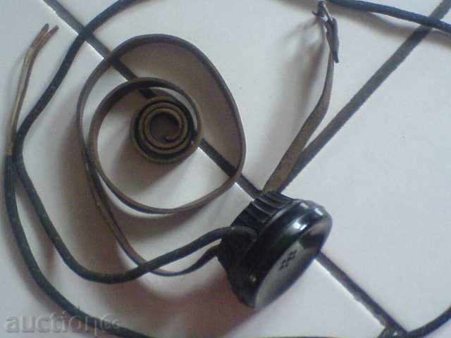 Auction An old handset, an old microphone? Auction An old handset, an old microphone?