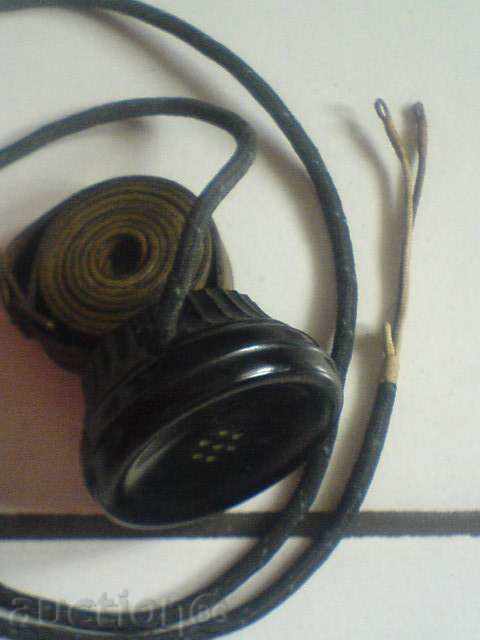 An old handset, an old microphone? - 5 An old handset, an old microphone? - 5