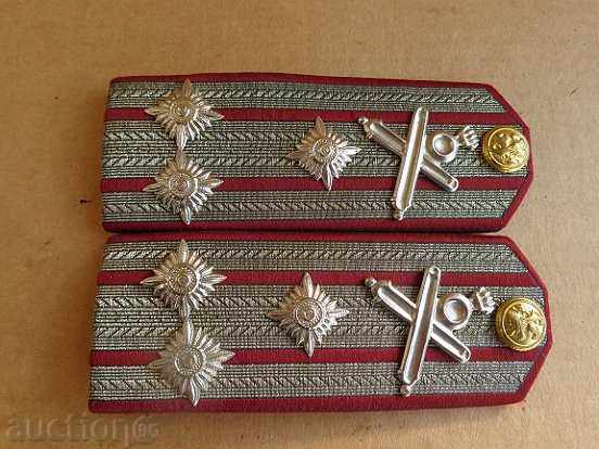 Офицерски пагони, полковник, униформа, фуражка, колан с цена 39.50 лв. | € 20.20 Офицерски пагони, полковник, униформа, фуражка, колан с цена 39.50 лв. | € 20.20