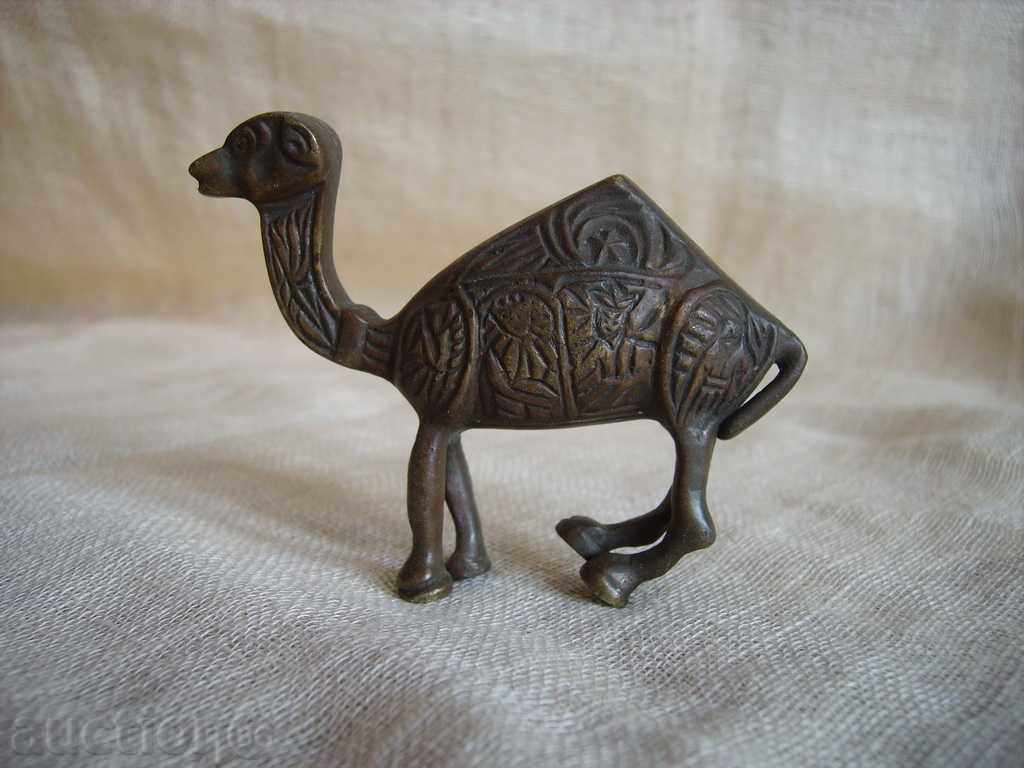 Πουλήστε αρχαίο χάλκινο γλυπτό μιας καμήλας