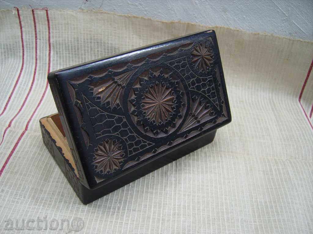 Delivery of I sell a toilet carved box Delivery of I sell a toilet carved box