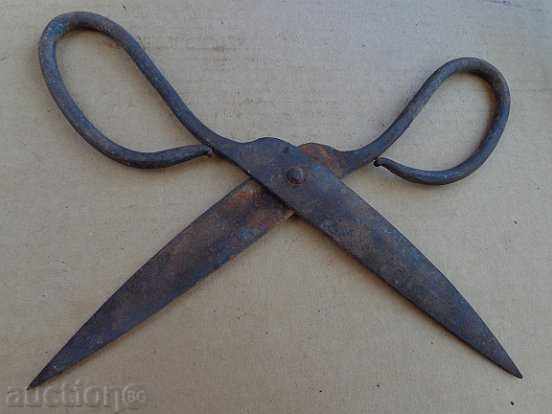 Delivery of Old scissors early 20th century Delivery of Old scissors early 20th century