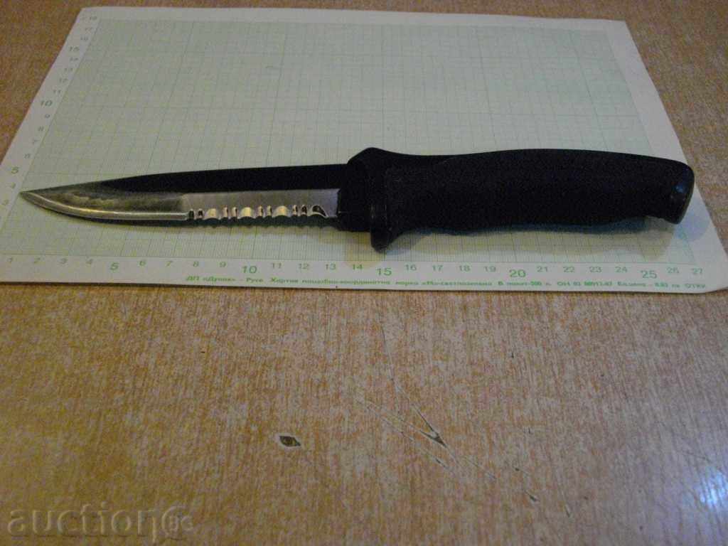 Rambo knife with rubber chucks with price 25.00 BGN | € 12.78 Rambo knife with rubber chucks with price 25.00 BGN | € 12.78