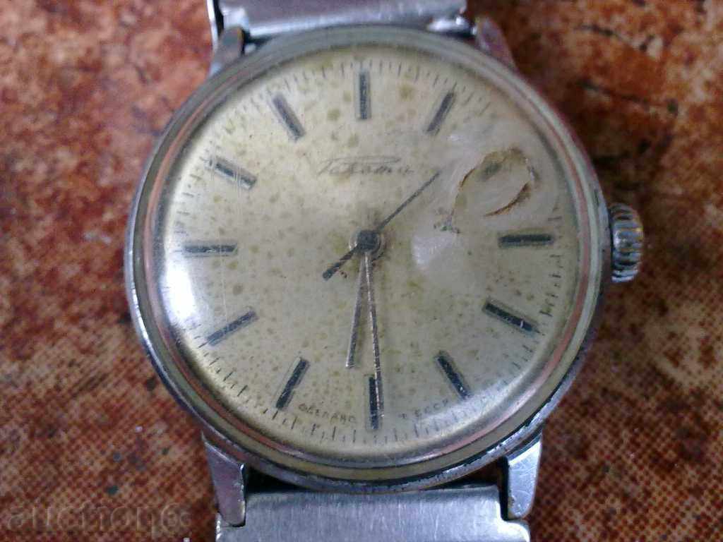 РАКЕТА с цена 10.00 лв. | € 5.11 РАКЕТА с цена 10.00 лв. | € 5.11