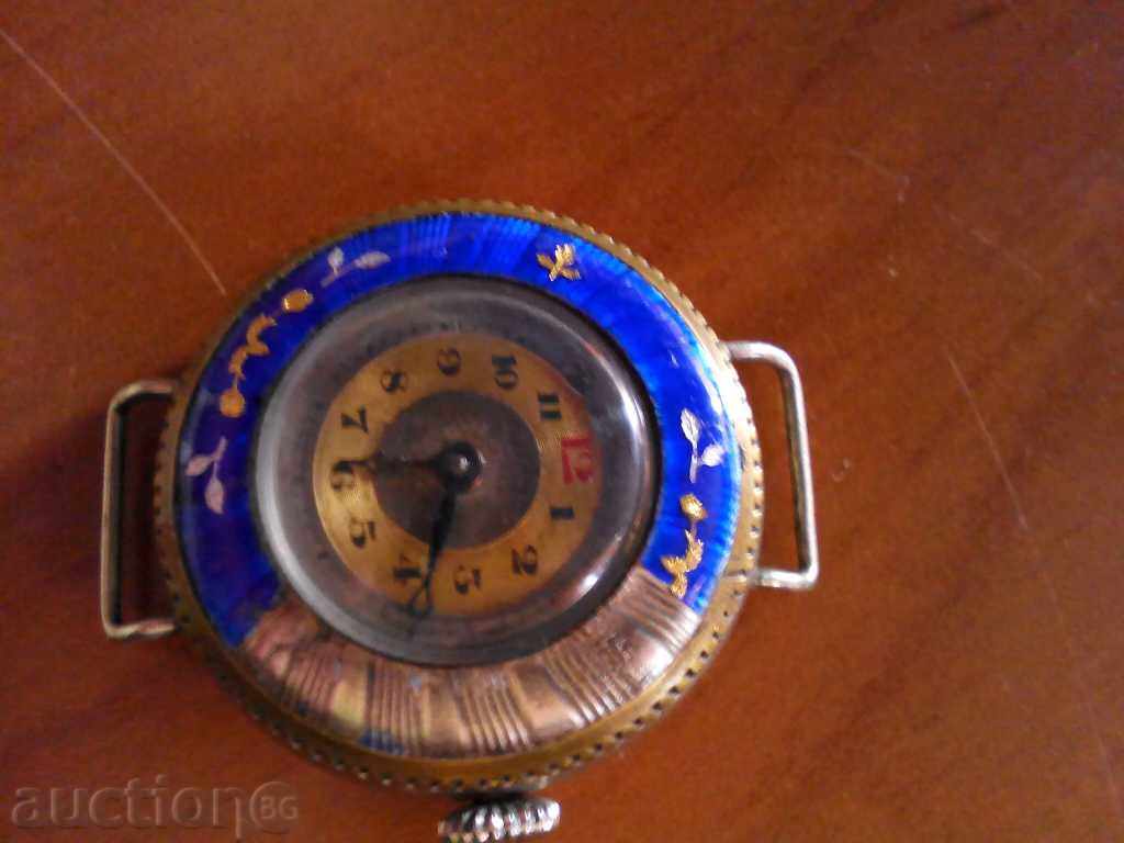 old watch hand-by-email with price 90.00 BGN | € 46.02 old watch hand-by-email with price 90.00 BGN | € 46.02