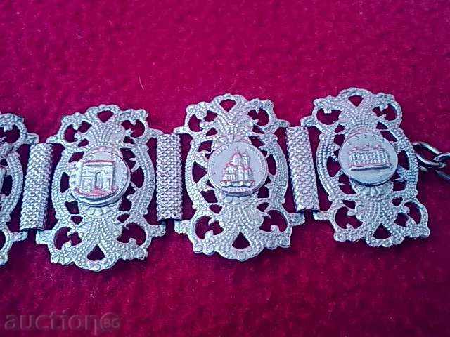 Auction Original and old but very beautiful! Auction Original and old but very beautiful!