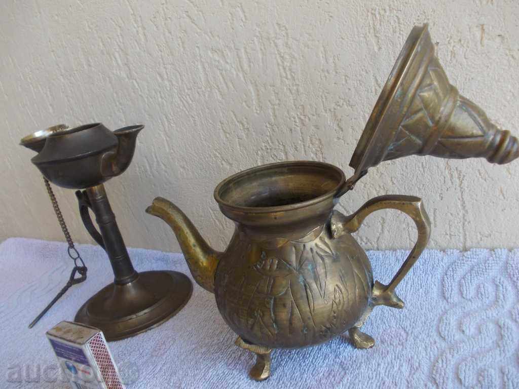 Auction Lot brass - 8 Auction Lot brass - 8