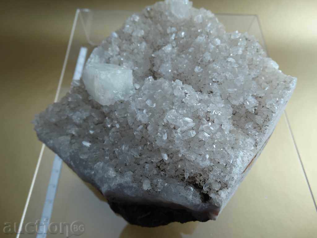 Delivery of Druza - crystals quartz Delivery of Druza - crystals quartz
