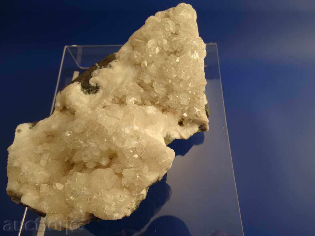 Auction Druza - Apophilite Auction Druza - Apophilite