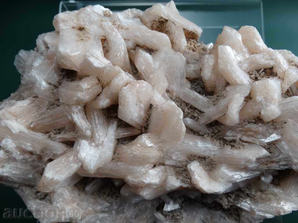 Auction  Apophilite - stilbit - druze