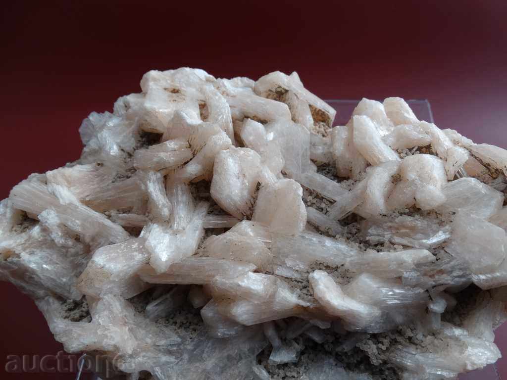 Delivery of Apophilite - stilbit - druze