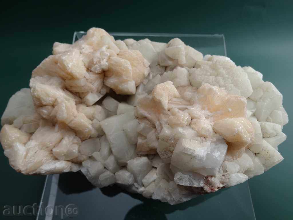 Apophilite with price 199.99 BGN | € 102.25 Apophilite with price 199.99 BGN | € 102.25