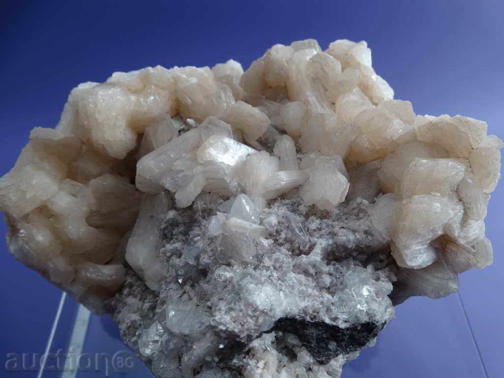 Apophilite - stilbit - druze - 6 Apophilite - stilbit - druze - 6