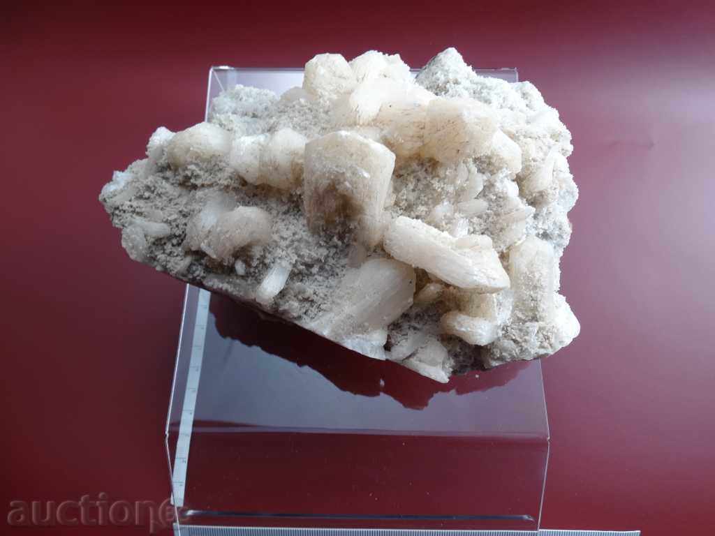 Auction Apophilite - stilbit - druze Auction Apophilite - stilbit - druze