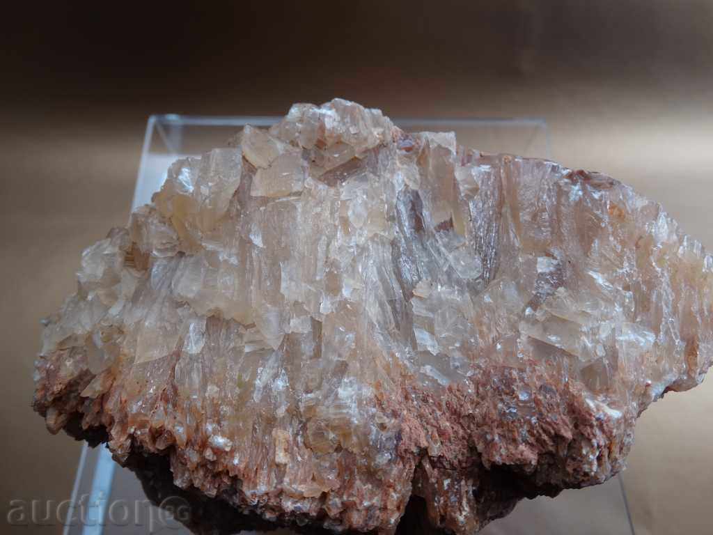 quartz with price 99.00 BGN | € 50.62