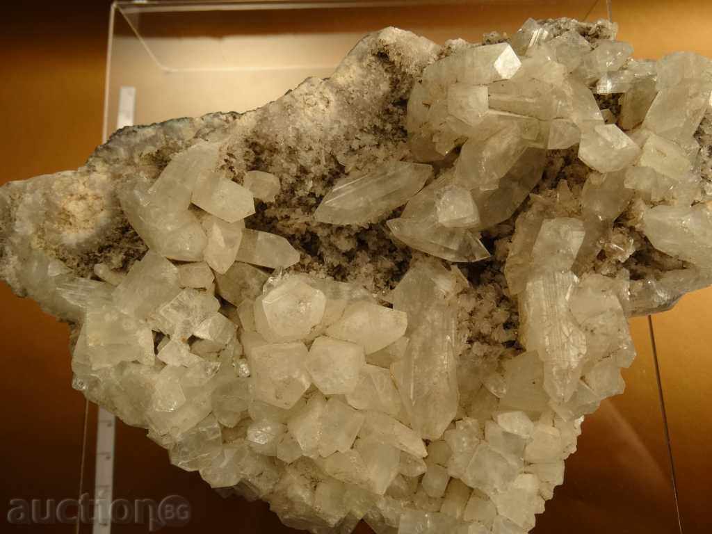 Delivery of Apophilite - stilbit - druze Delivery of Apophilite - stilbit - druze