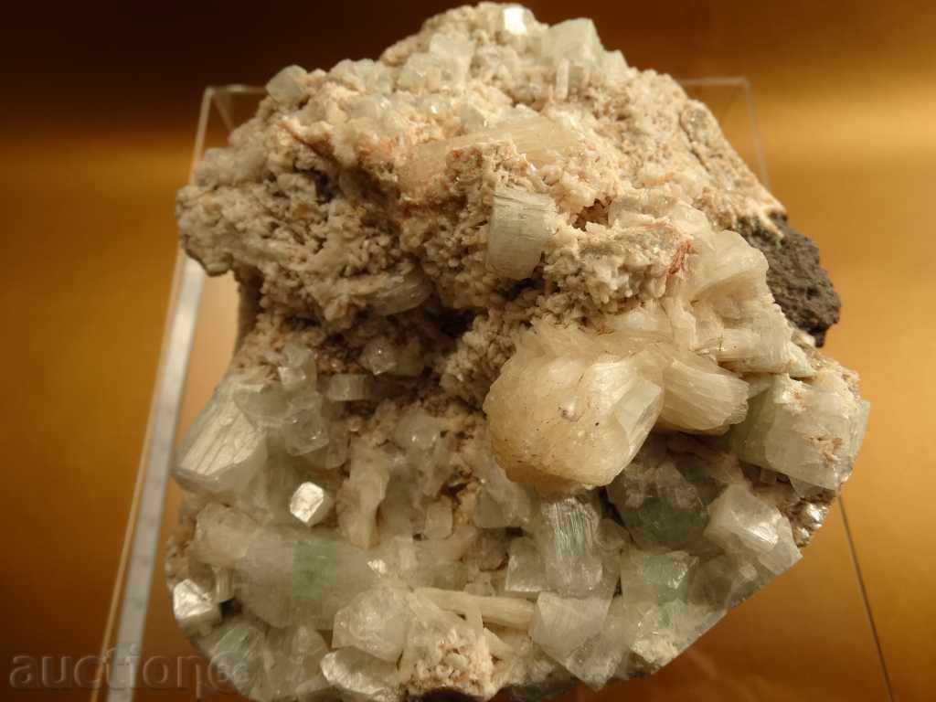 Apophilite - stilbit - druze with price 378.99 BGN | € 193.77 Apophilite - stilbit - druze with price 378.99 BGN | € 193.77