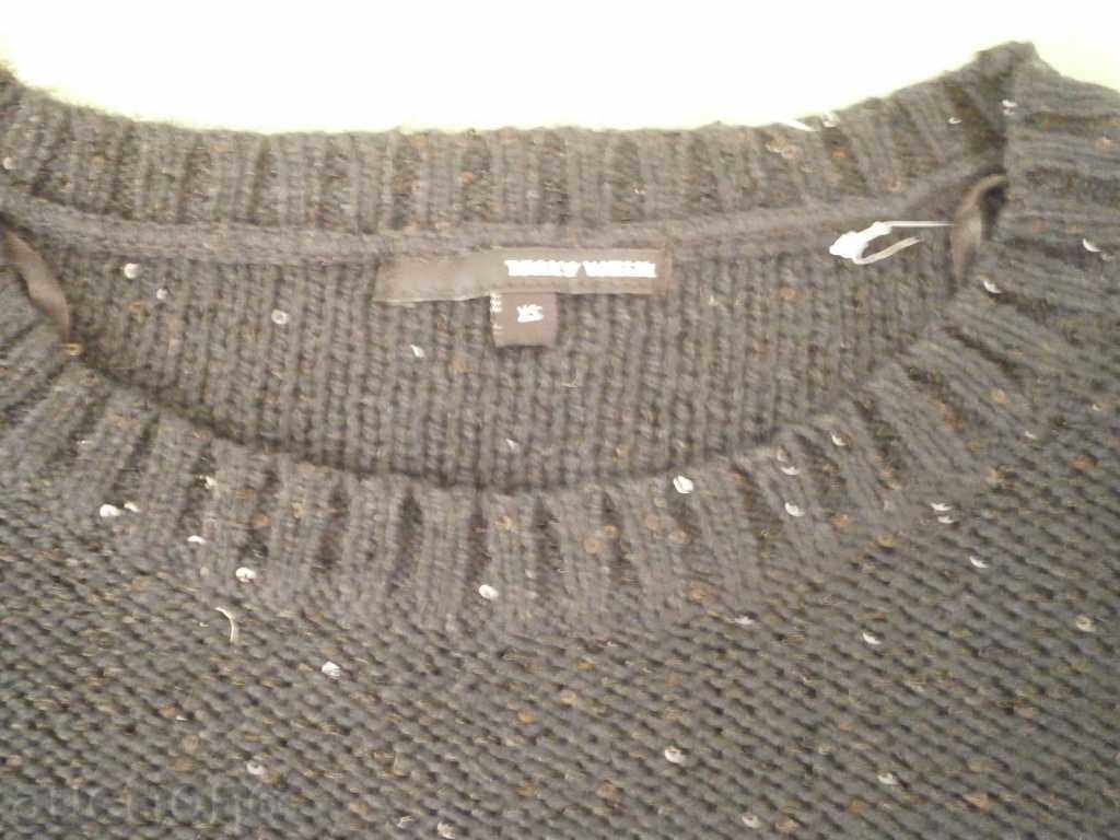 Черна машинно плетена блуза T A L L Y W E I J L, нова, разм - 6 Черна машинно плетена блуза T A L L Y W E I J L, нова, разм - 6