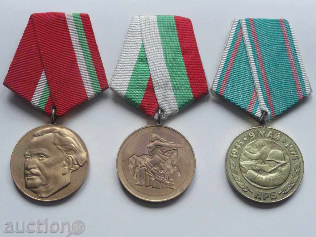 Lot of social medals - 3 pieces Lot of social medals - 3 pieces